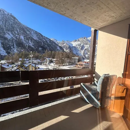 San Domenico, In The Village With A Covered Parking Space Appartement *